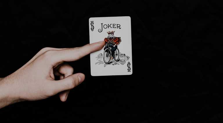 Learn how async poker solves common challenges of classical planning poker